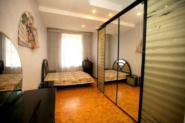 Flat in the city center Apartment Odessa Ngoại thất bức ảnh